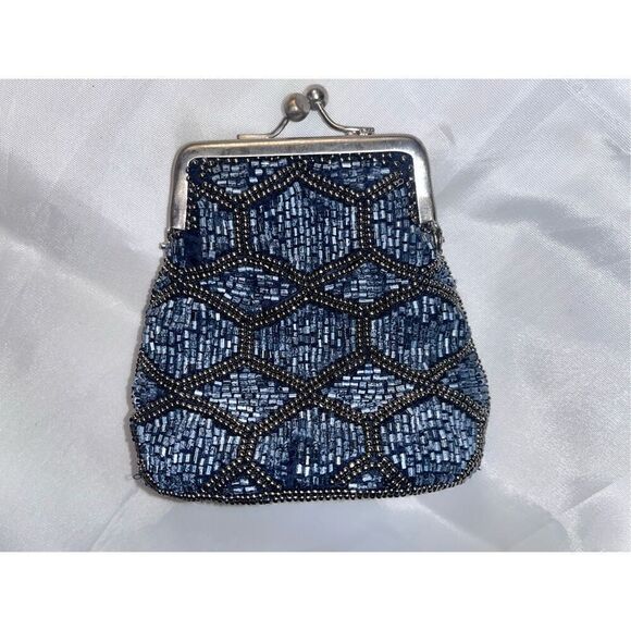 Elegant Blue Beaded Clutch - Picture 3 of 14